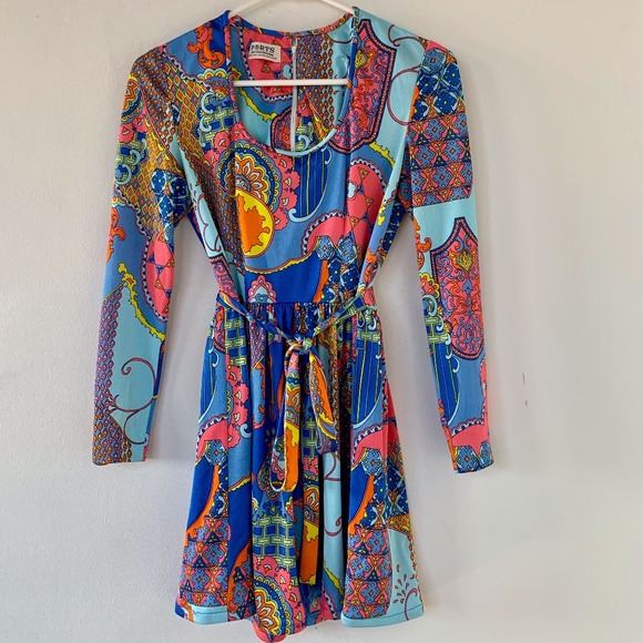 Vintage Ports Dress - Picture 1 of 2